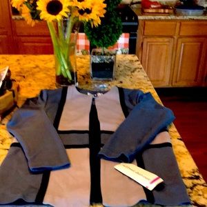 Brand new Alfred Dunner knit cardigan 💗